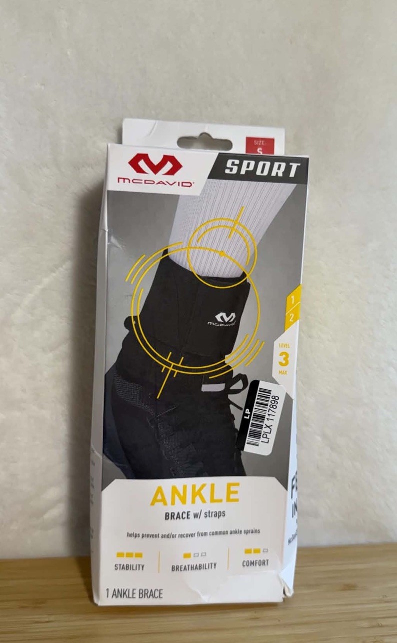McDavid Sport Ankle Brace Black Size S Adjustable Support Stabilizing Brace