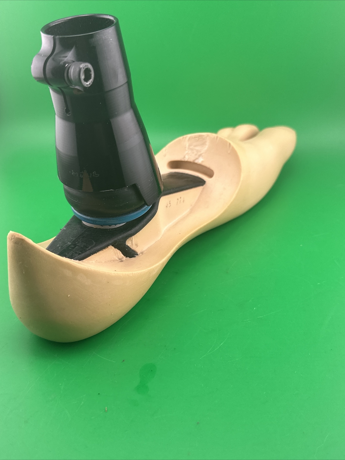 Endolite Blatchford Multiflex Multi Flex Size 28 Prosthetic Foot. Left Foot