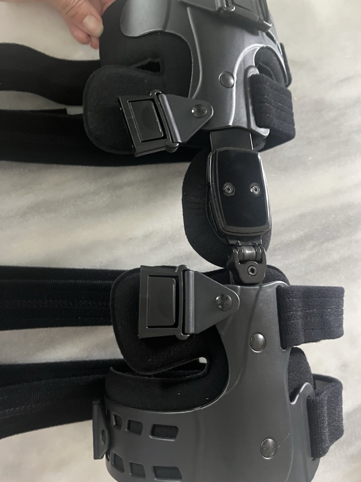 ISO Preferred KOA Roam Knee Braces Right & Left Universal Hinged KN207SR KN207SL