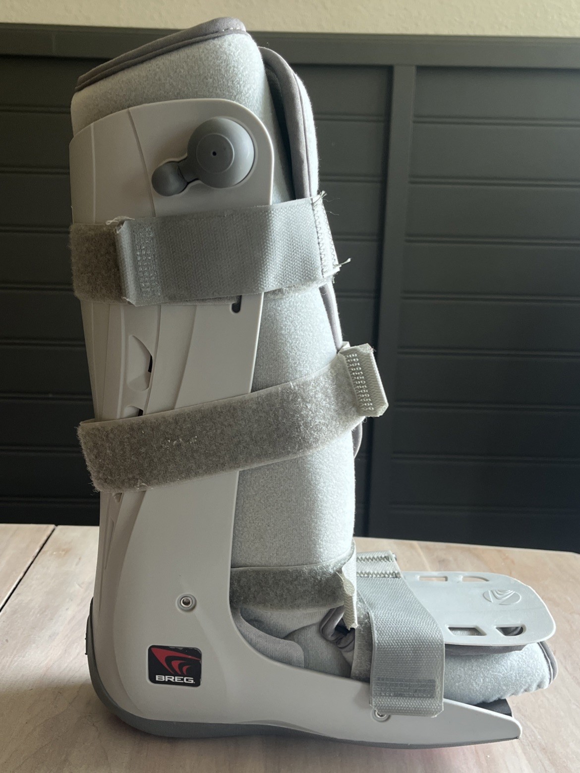 Breg Genesis Mid-Calf Full Shell Walking Boot, Orthopedic Walker Boot SMALL