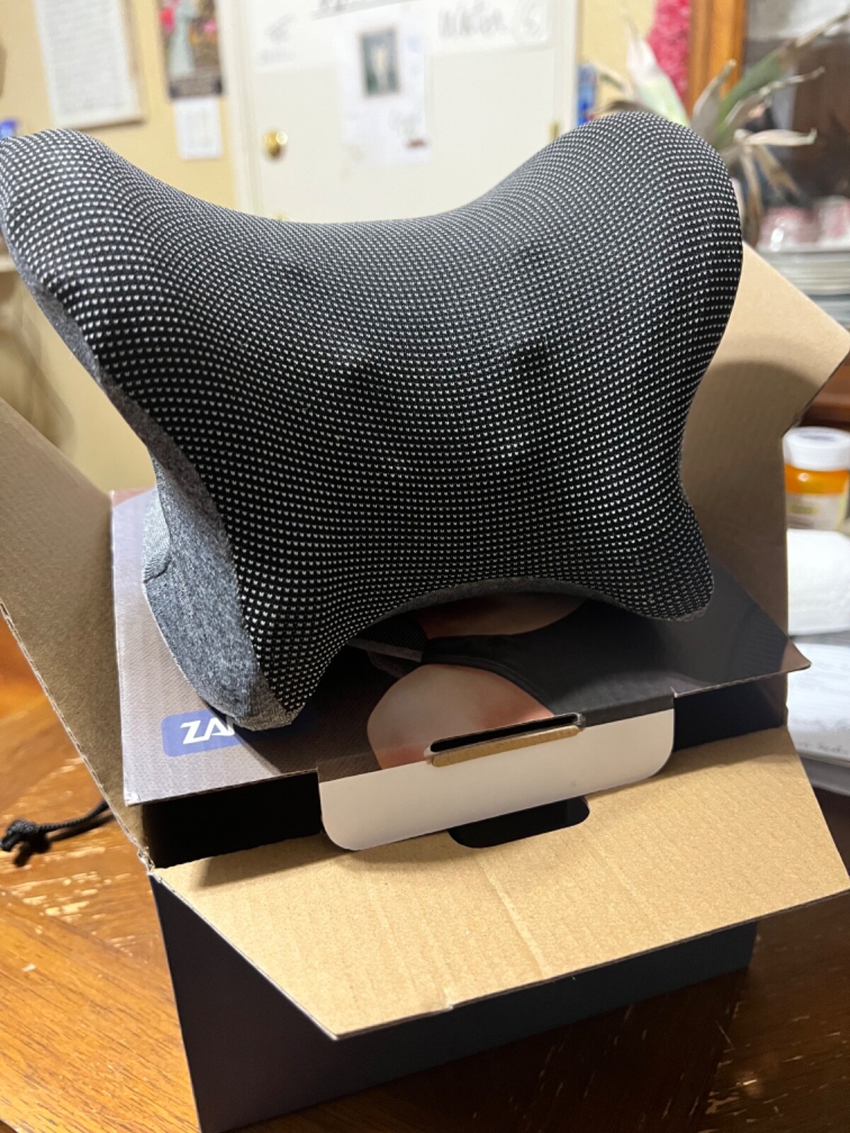 ZAMAT Neck and Shoulder Relaxer storage bag, new, good condition, c shape open