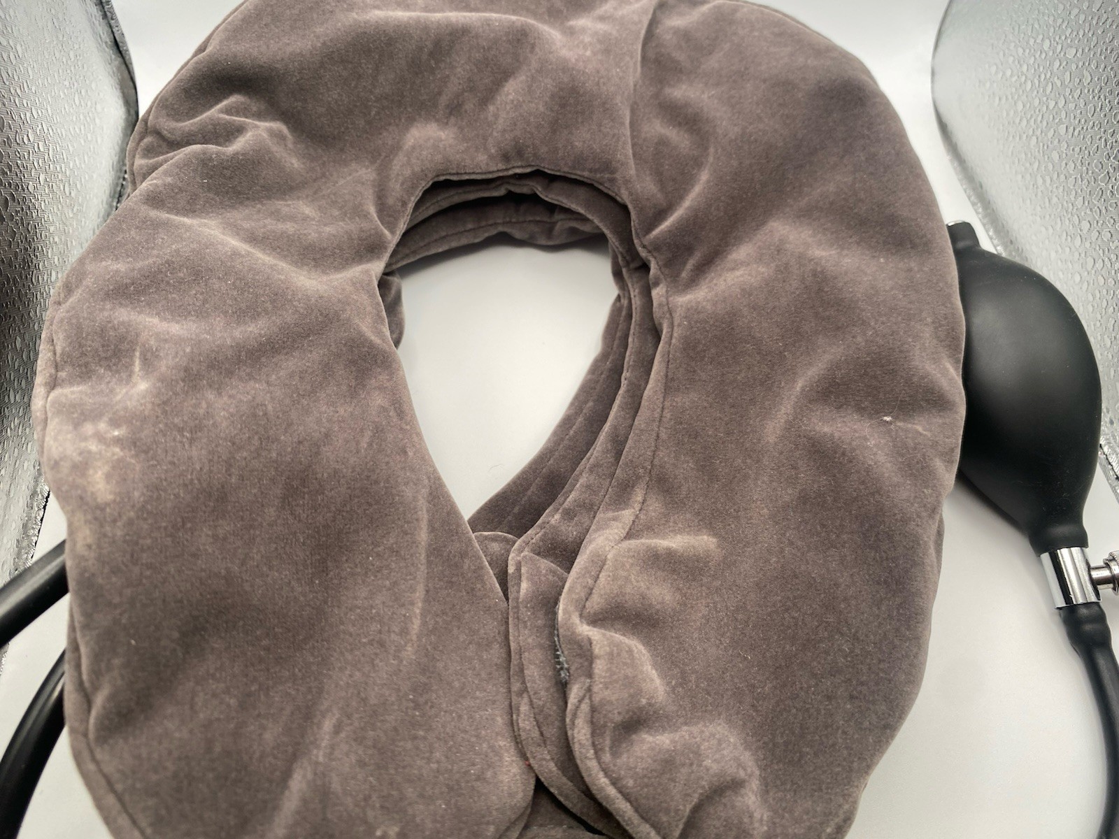 Inflatable Neck Traction Device Gray Velvet