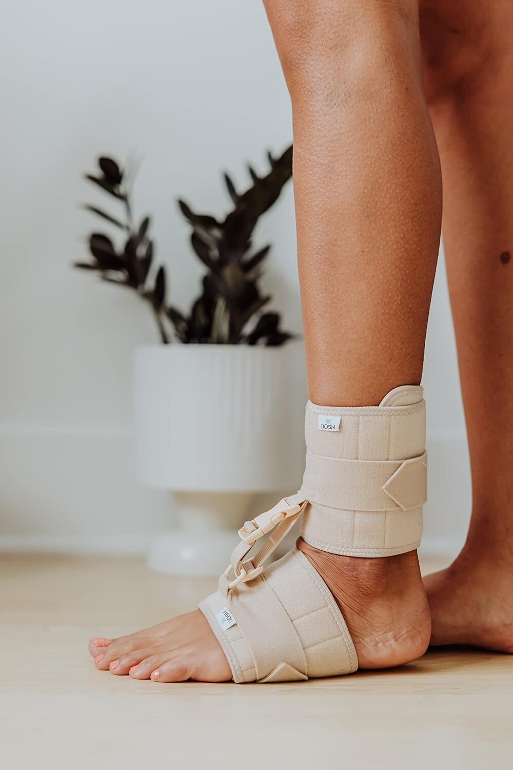 Discreet Multi-Use Foot Drop Brace with Secure Buckle – Comfortable & Versatile