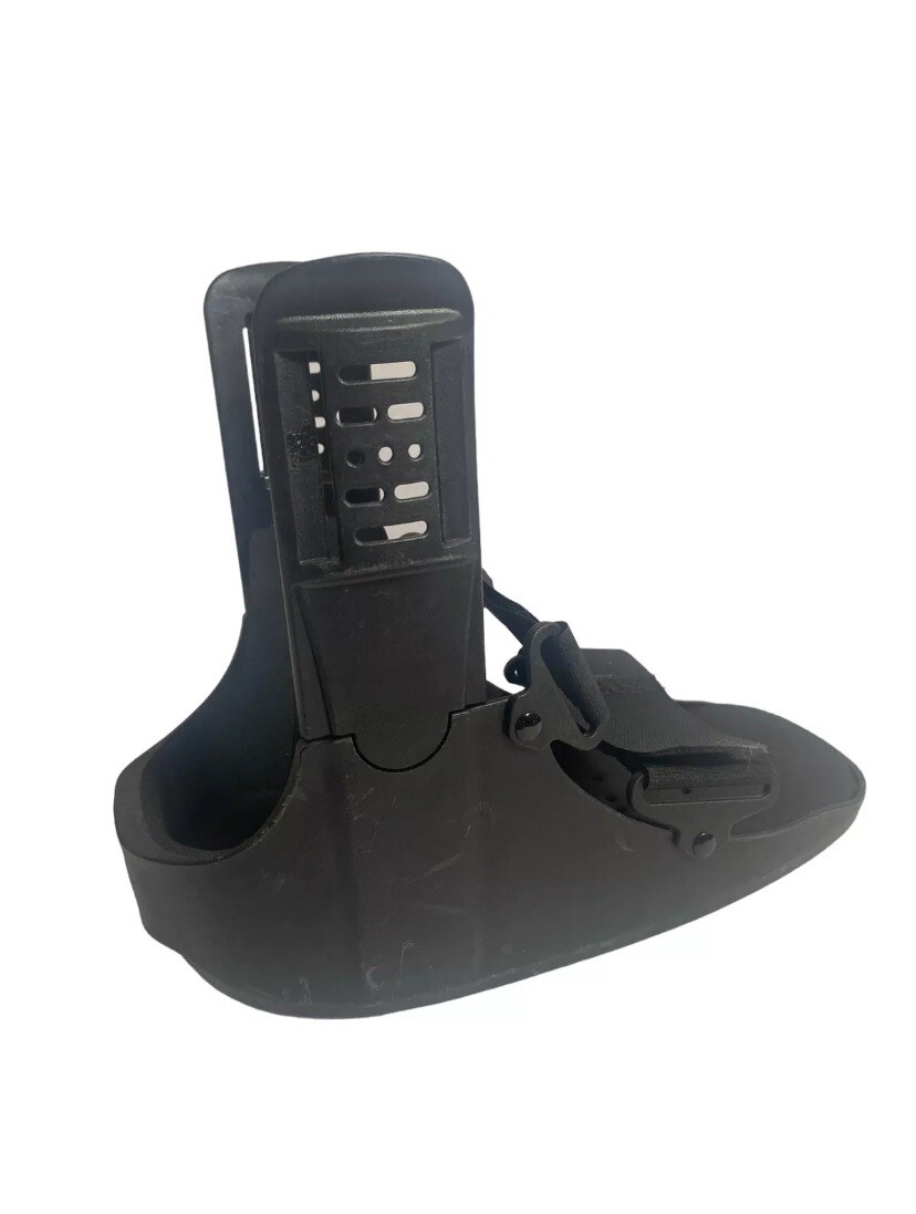 United Ortho Medium Right Foot Low Profile Ankle Foot Boot Shell Only