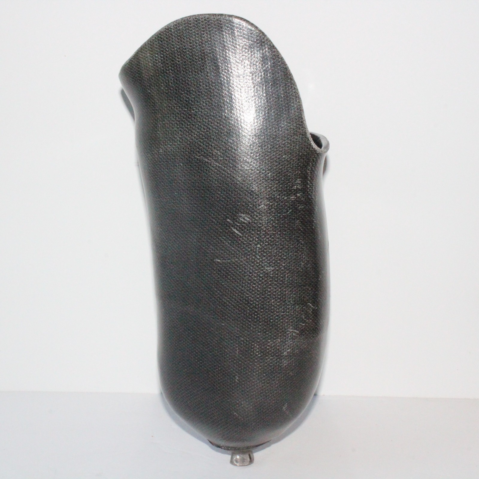 CLEAN BELOW-KNEE PROSTHETIC LEFT SOCKET w/ OTTOBOCK DISTAL ANCHOR BASE