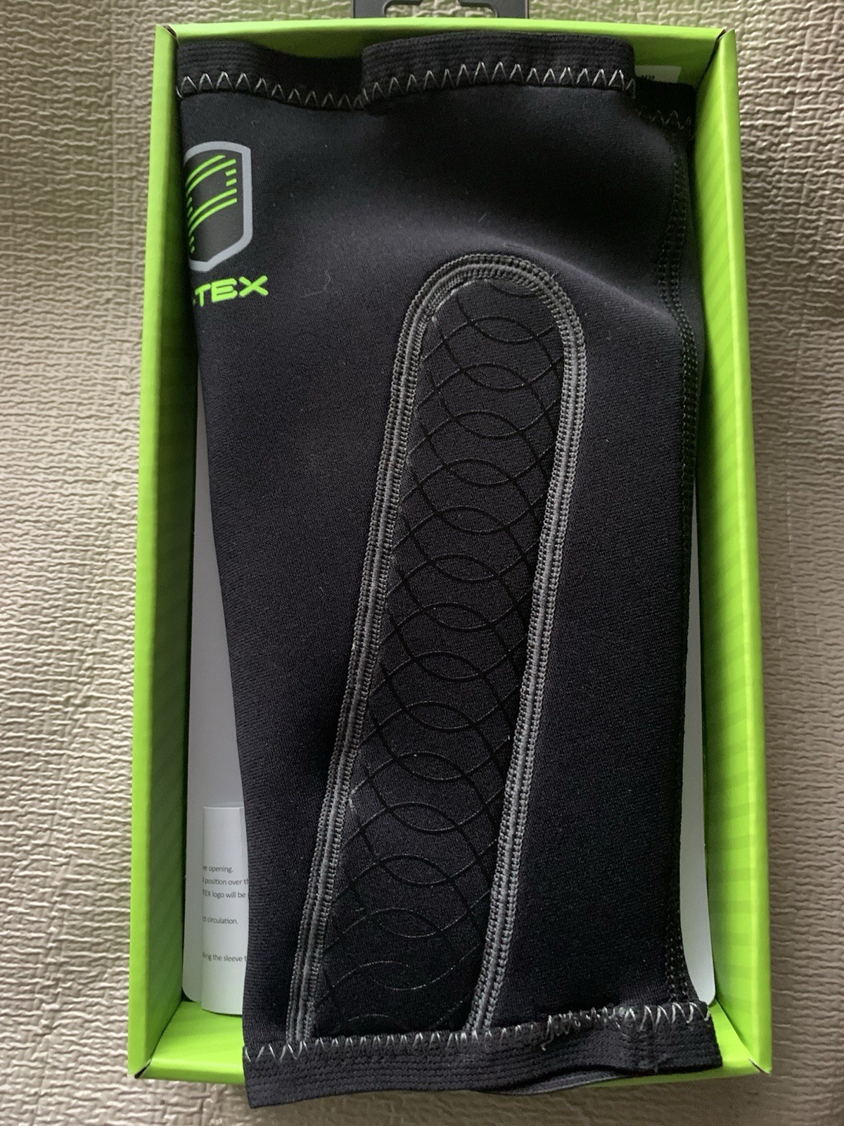 P-TEX PRO ** THIGH SLEEVE ** ” P-TEXG200 ” X-Large ** BLACK **NEW**
