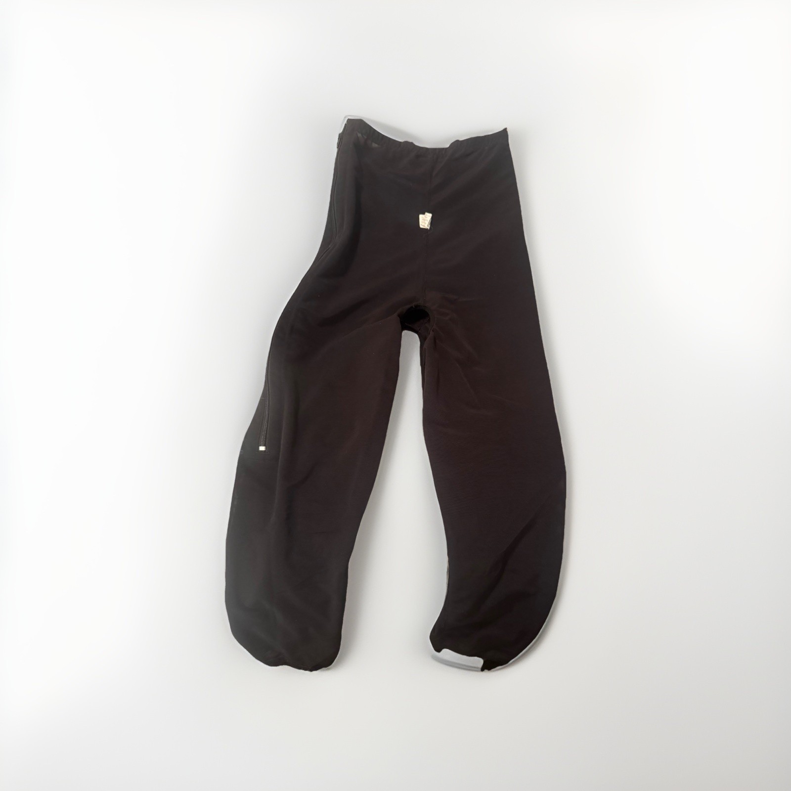 Waste and Below Knee Form Fitting
