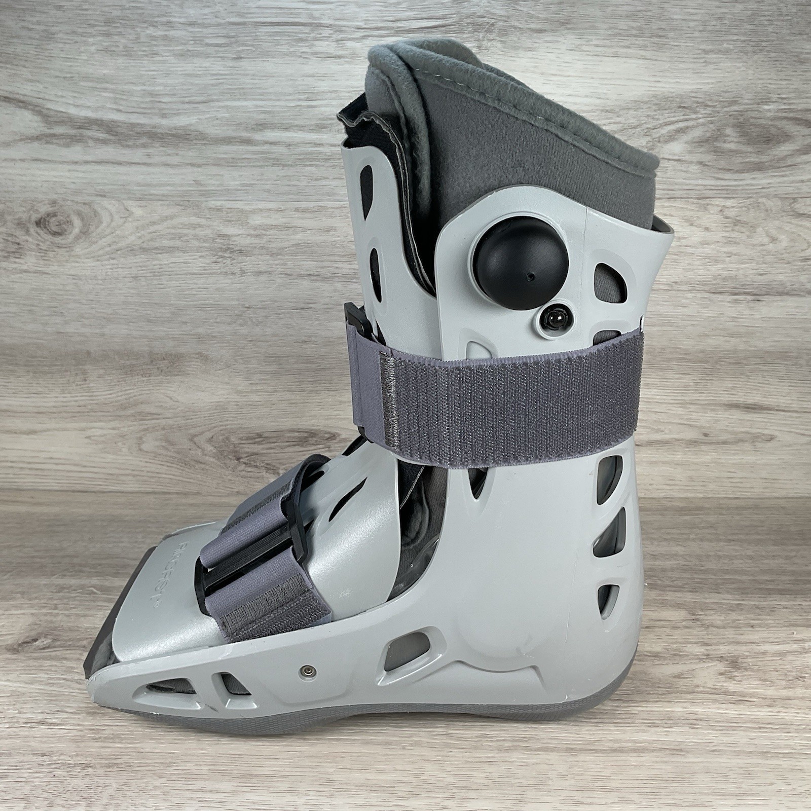 Aircast AirSelect Short Style (Medium) Gray Walker Brace and Walking Boot