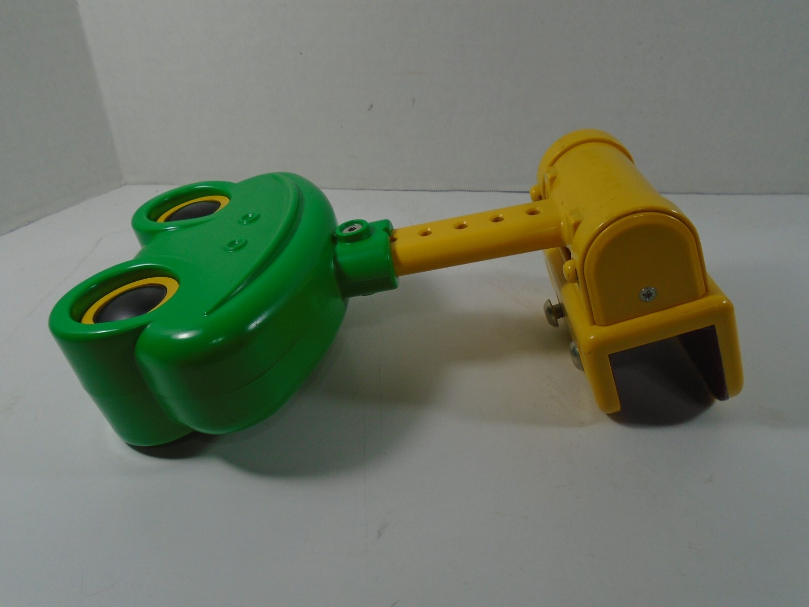 YISHIBAO–SITTING POSTURE CORRECTOR (LOOK) FROG DESIGN