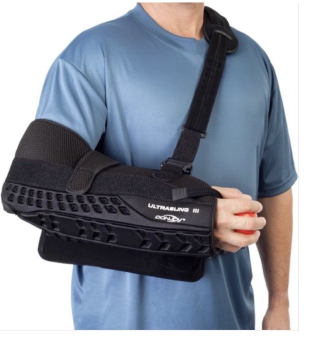 DonJoy Ultrasling III Shoulder w/Abduction Pillow & Ball Black 11-0449-3 M