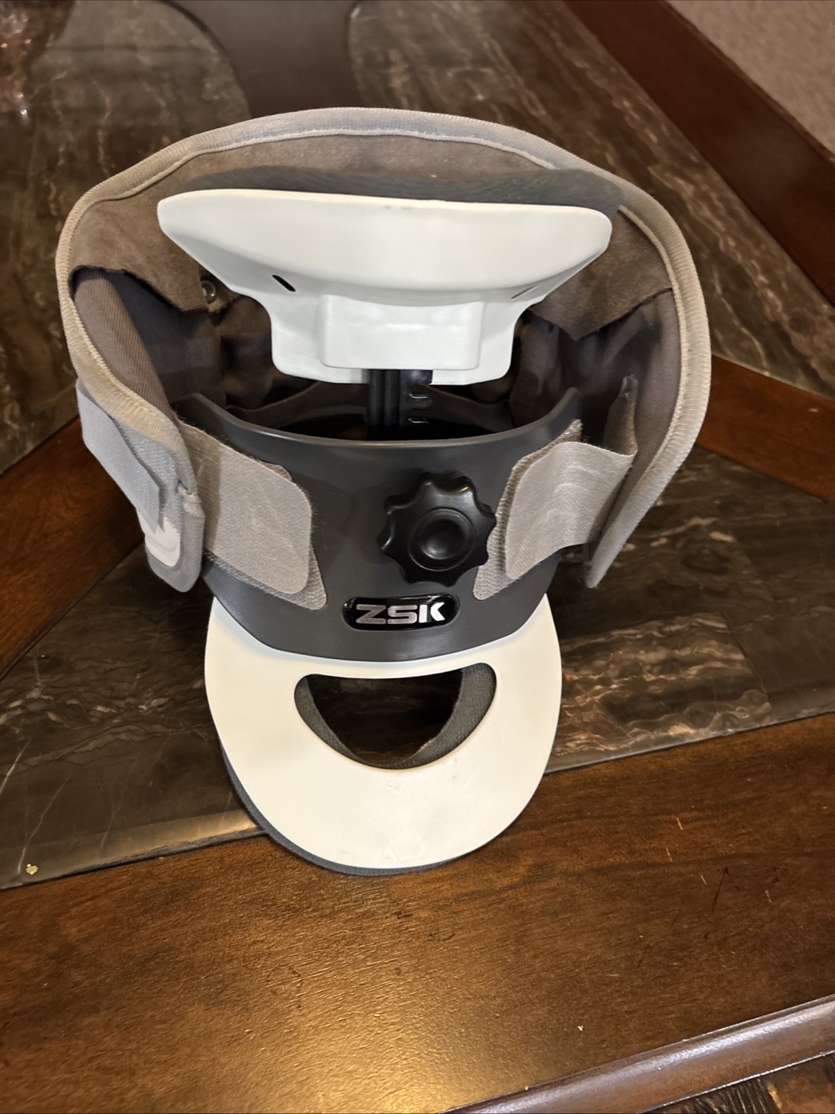 ZSK Adjustable Rigid Cervical Neck Brace Collar Excellent Used Condition No Pump