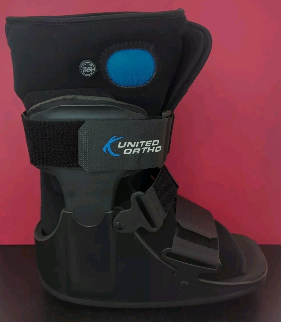 United Ortho – Short Air Cam Walker – Fracture Book – Small – Fits L/R Foot