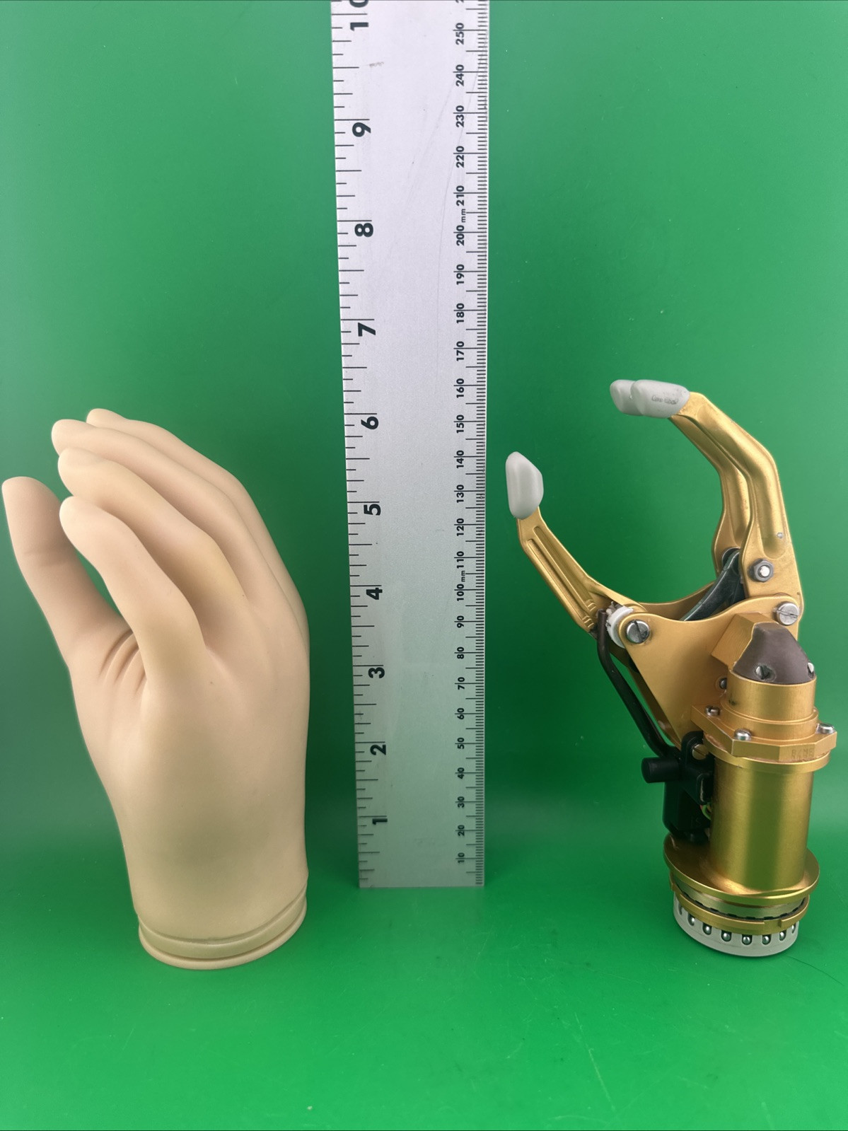 OTTOBOCK Otto Bock System Electric Hand Digital Twin. 8E38=7. Left Hand