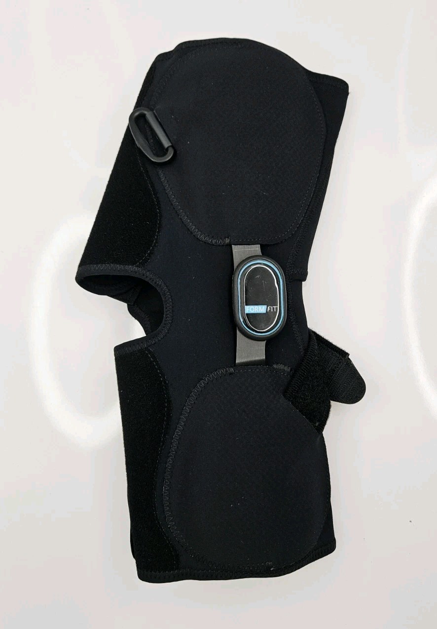 Ossur Formfit Hinged Lateral J Knee Brace Size Small Right Knee
