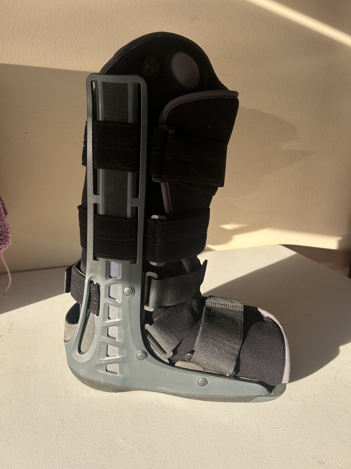 DONJOY Maxtrax 2 Walking Boot Air Walker Orthopedic Foot Ankle Brace Cast Medium