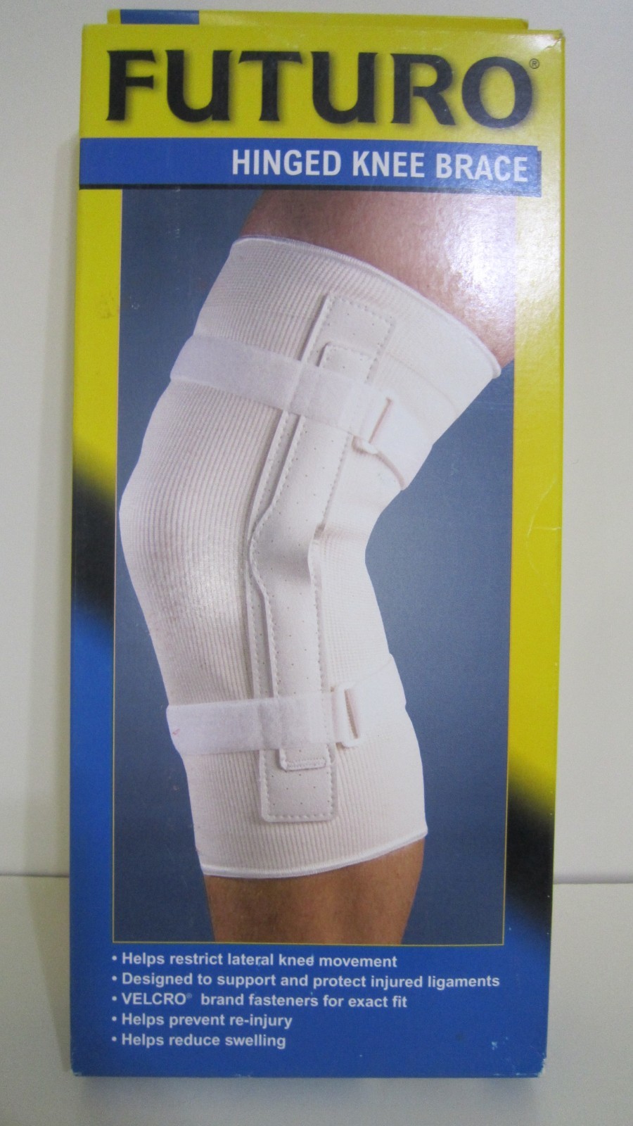 FUTURO HINGED KNEE BRACES SIZE M