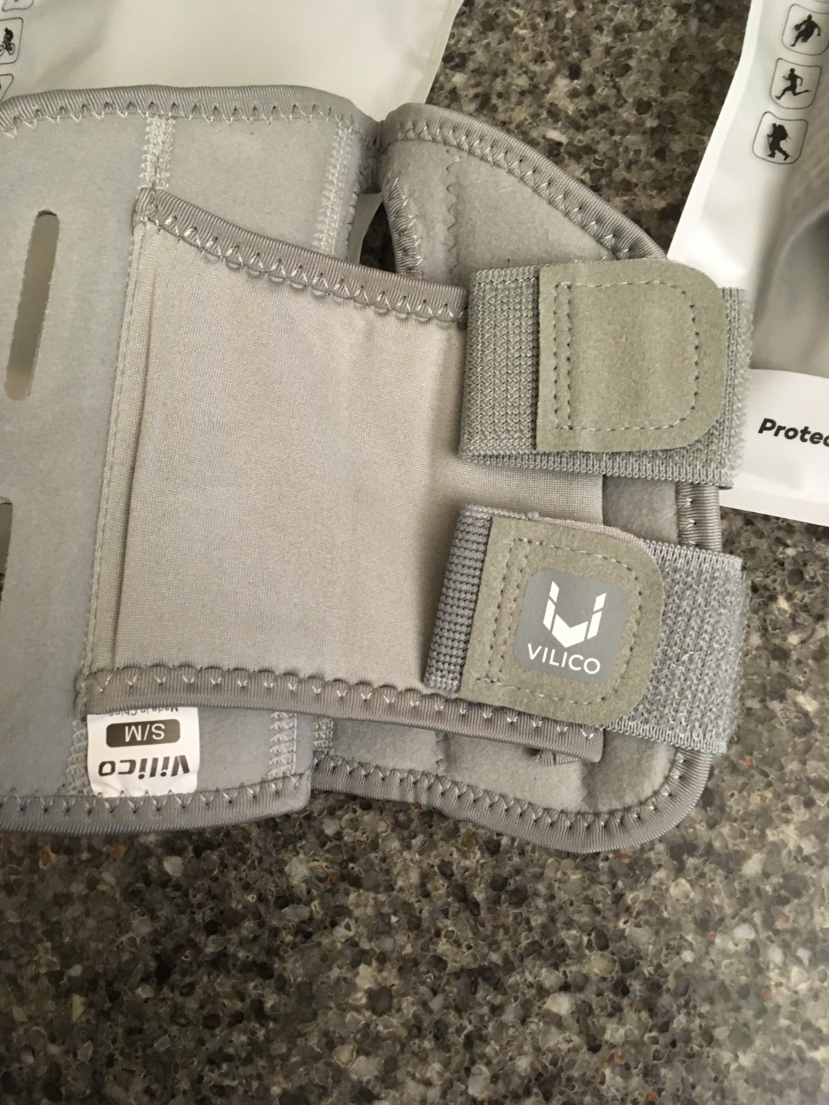 2 pack VILICO Gray Left Hand Wrist Braces Carpal Tunnel Pain