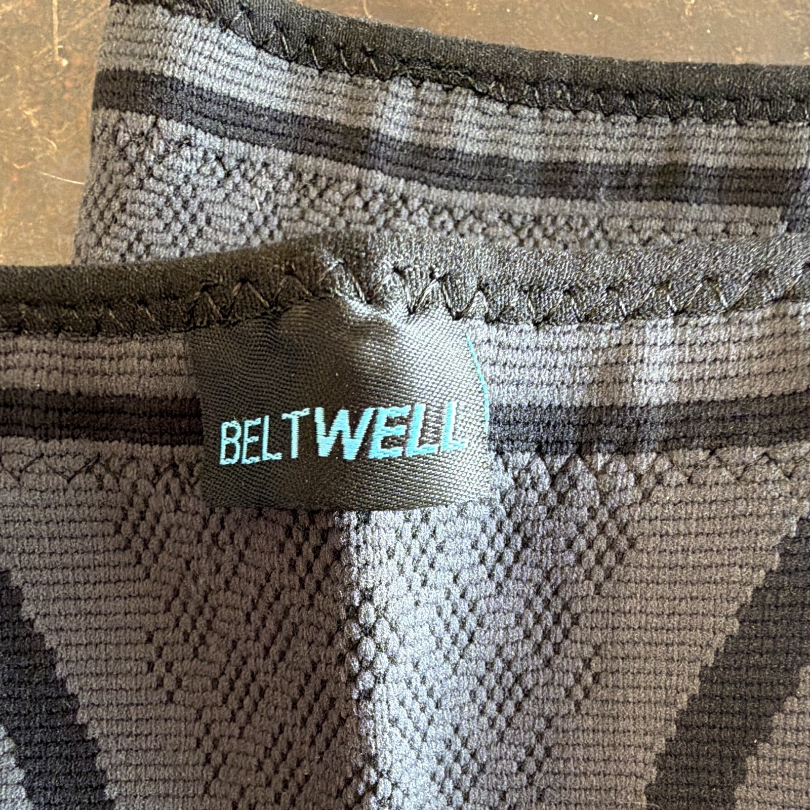 BELTWELL Knee/thigh Brace Compression Sleeve Stabilization Black/Gray 3XL 2-Pack