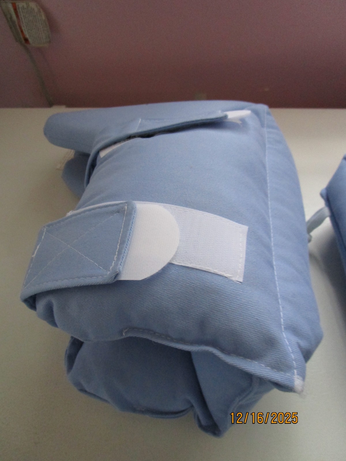 Medline Heel Raiser Pair w Application Instructions Protection Pressure Ulcers