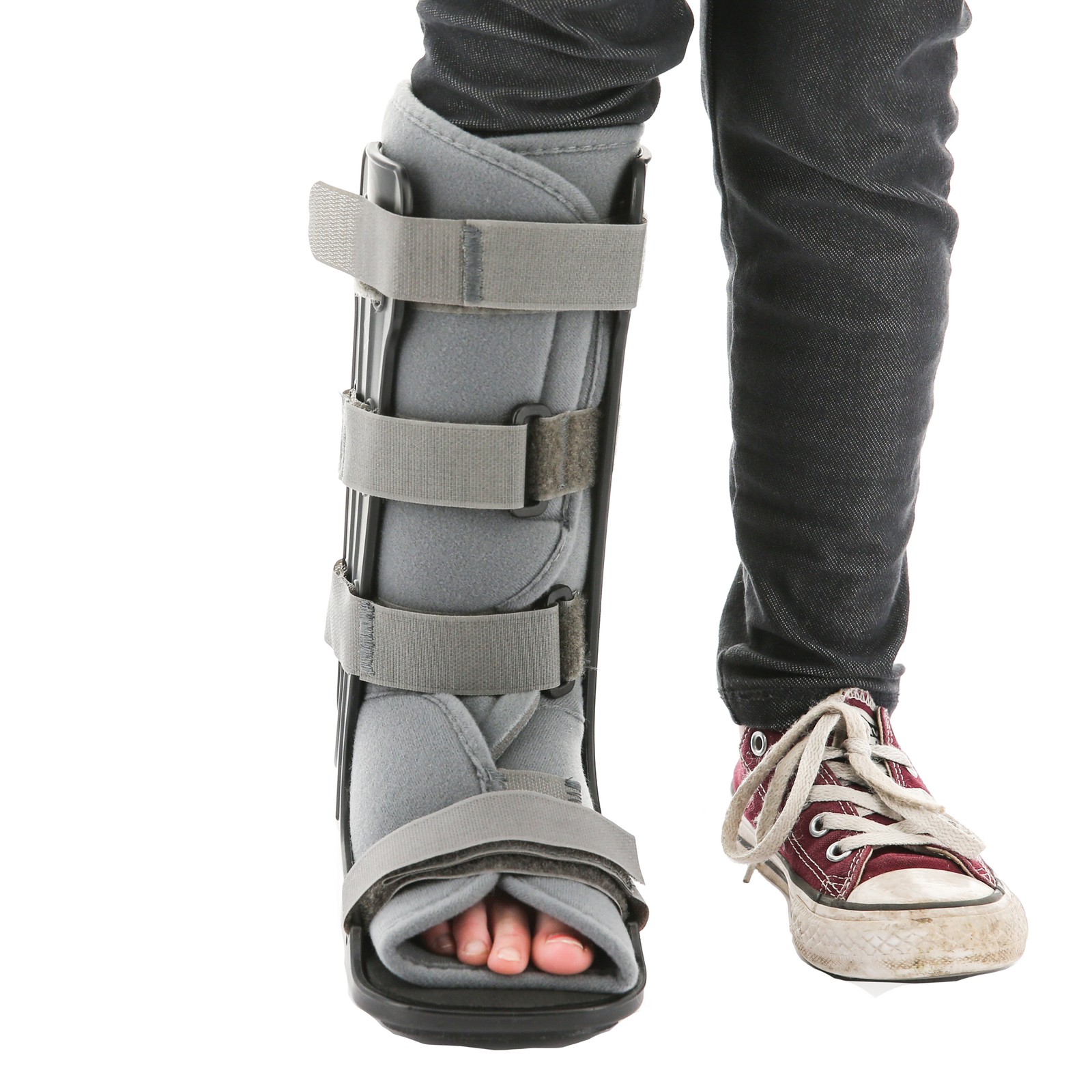 Swede-O Pediatric Walking Boot Helps Immobilize Ankle Sprains Fractures Injuries