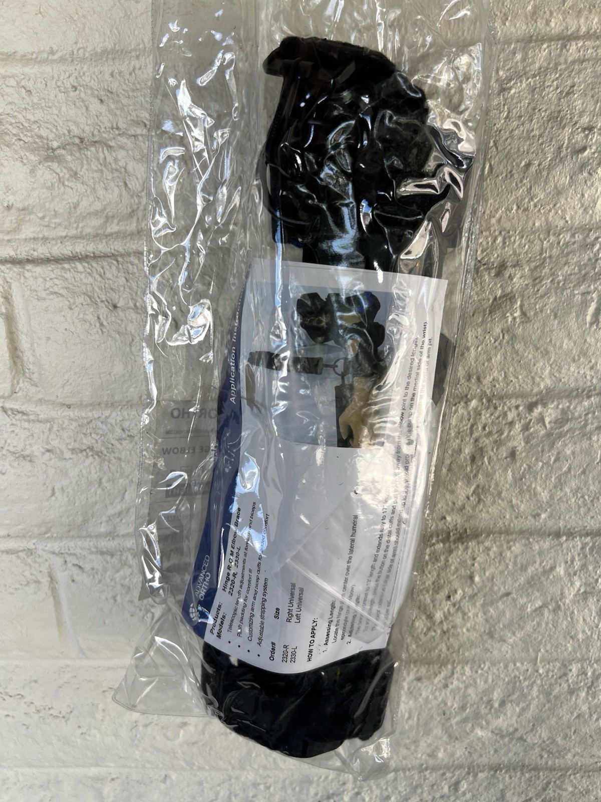 UNIVERSAL HINGE ELBOW 2320-R ( NEW IN PACKAGING) ADVANCED ORTHO