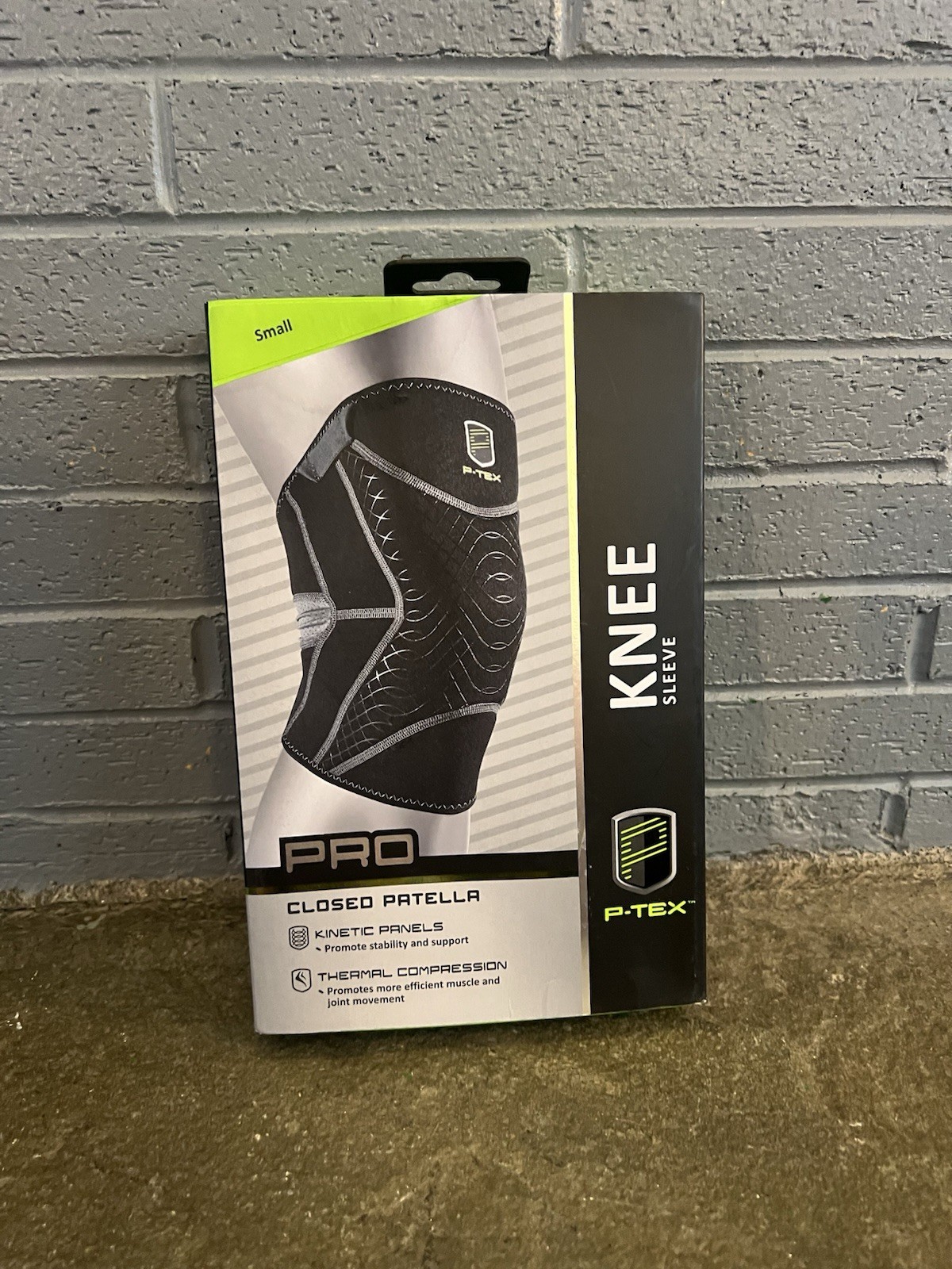 P-TEX Pro Closed Patella Knee Sleeve Small Thermal Compression Support NEW