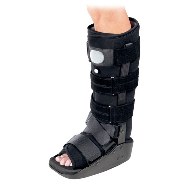 DJ Ortho DONJOY PROCARE MaxTrax Air WALKER 79-95415 Medium