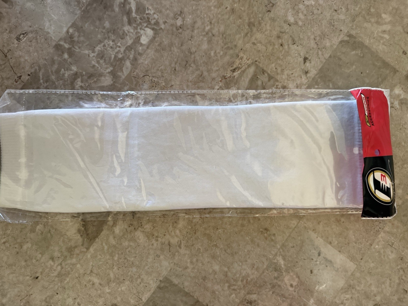 Reebok Enlisted Compression Arm Sleeve – White – New in Package