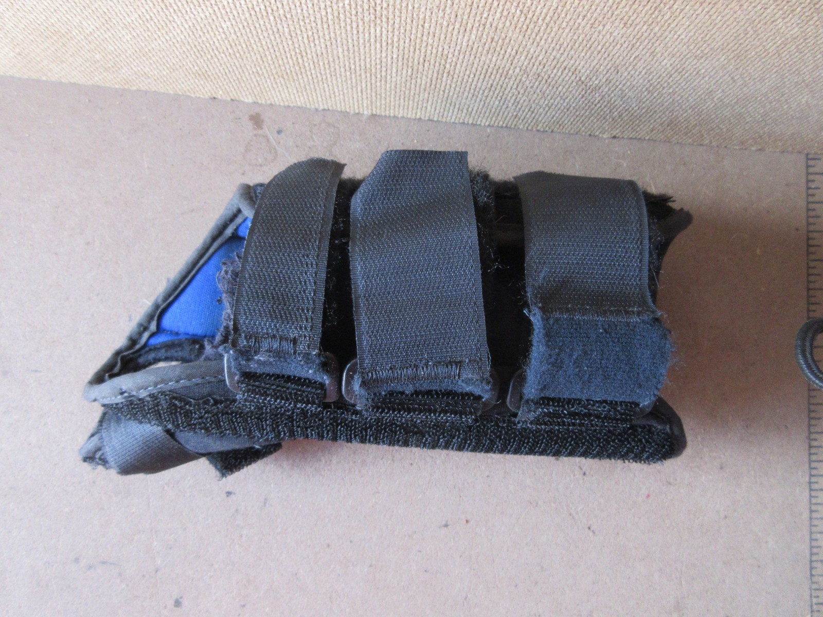 Thumb Spica Brace Medium Right (P357)