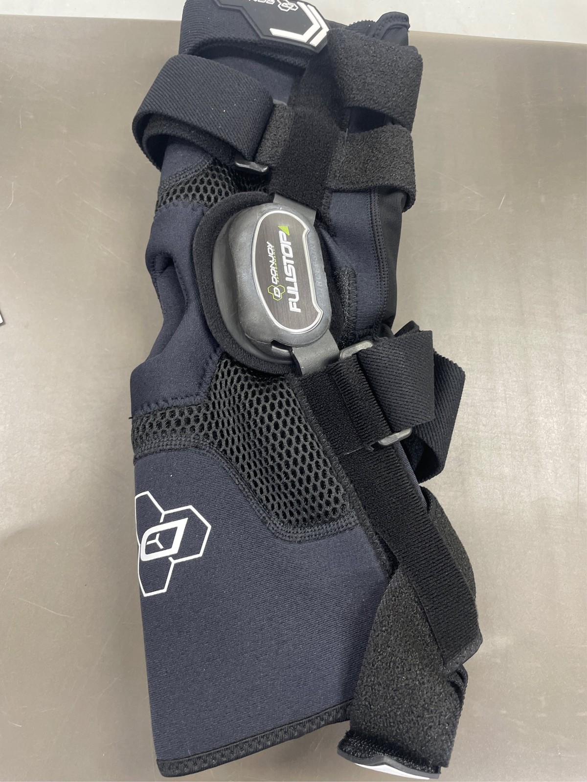 DonJoy Performance Bionic Fullstop Knee Brace 1