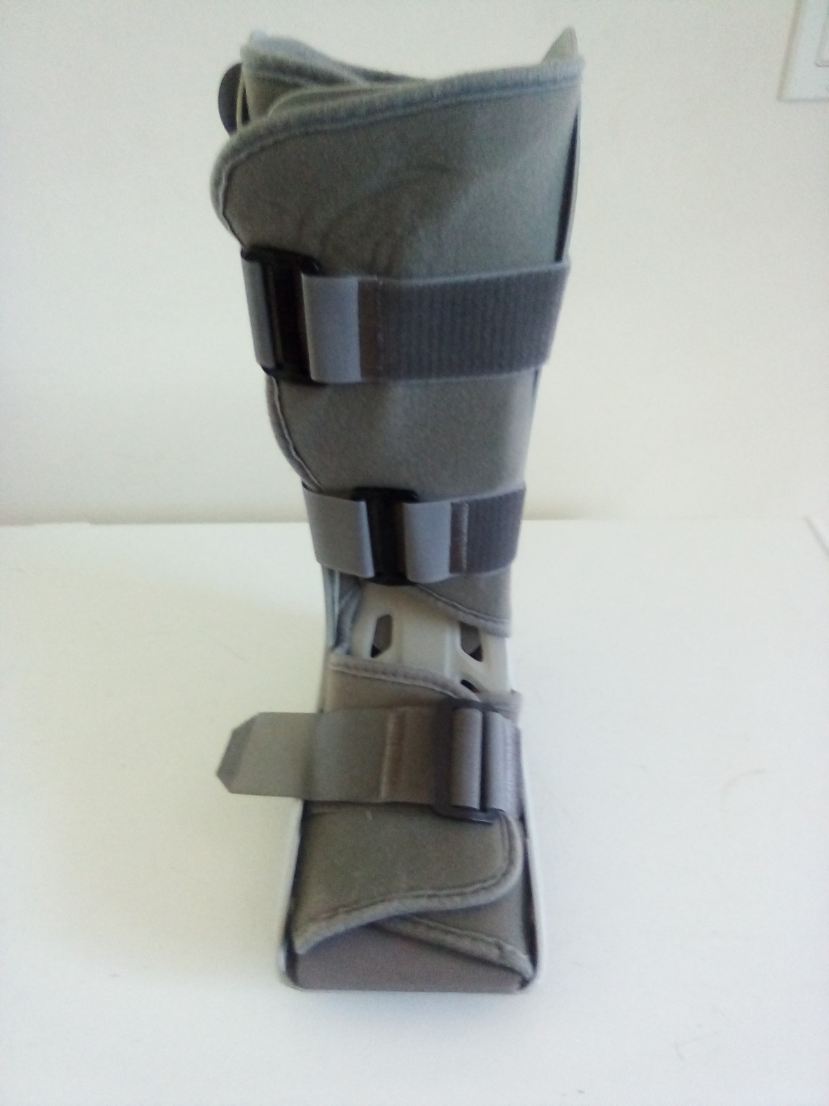 Breg Genesis 3 Strap Full Shell Tall Foot Ankle Walker Boot Brace Size M Medium