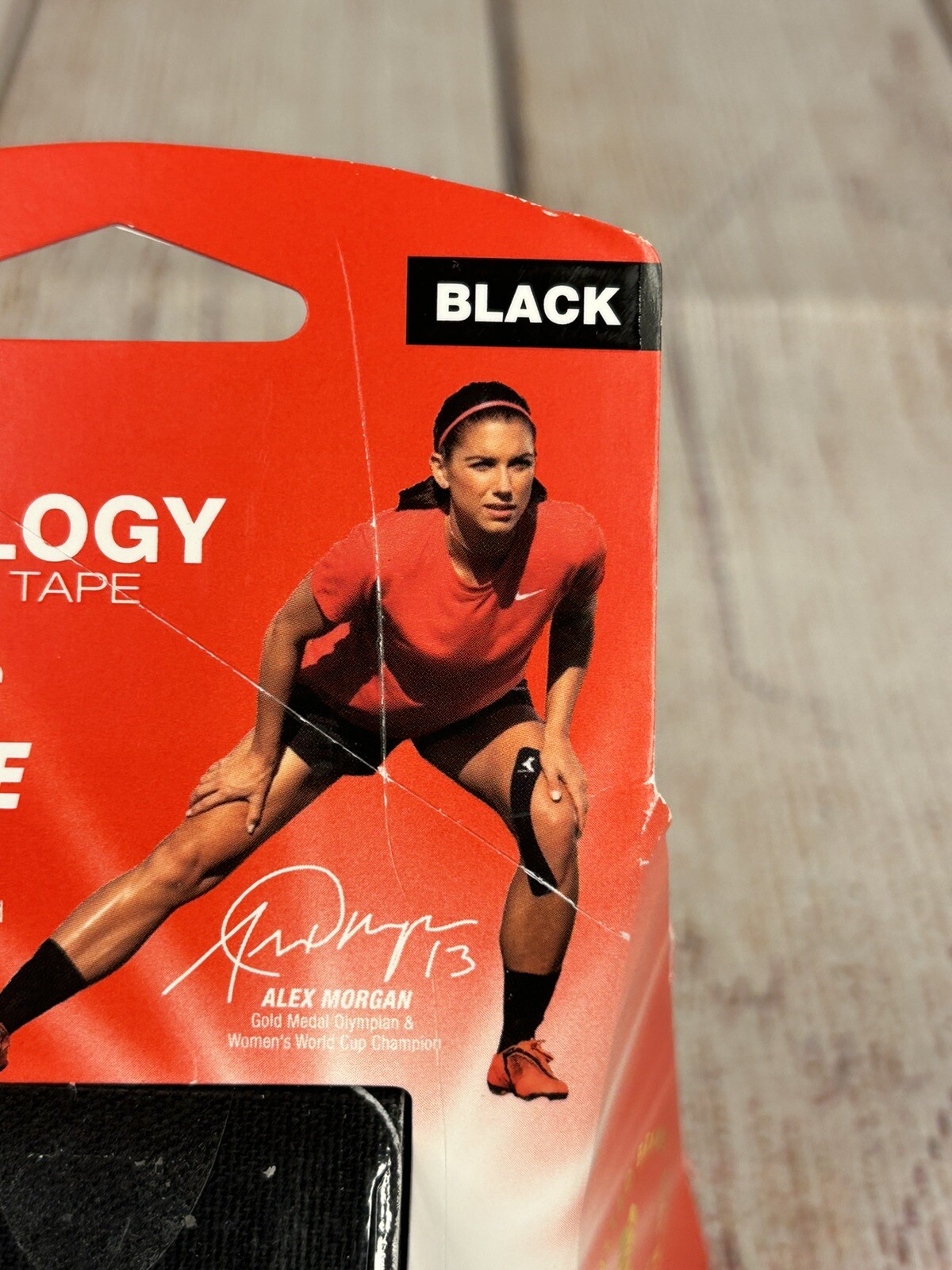 Mueller Sports Medicine Kinesiology Tape 20 Pre-Cut Strips Black 2″ x 9.75″