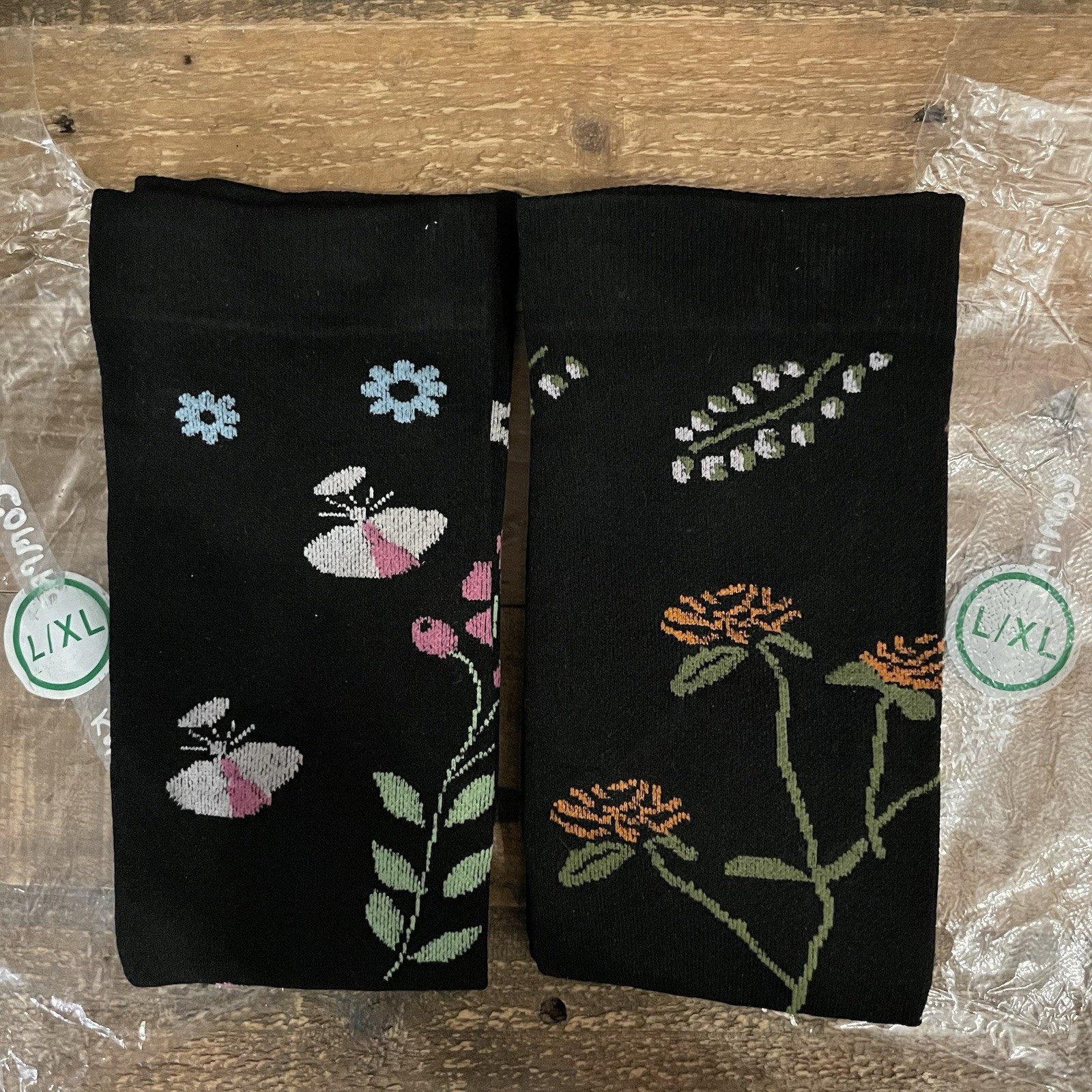 NEW 2 Pair Womens L/XL Compression Socks Walking Stockings Boho Floral Lot