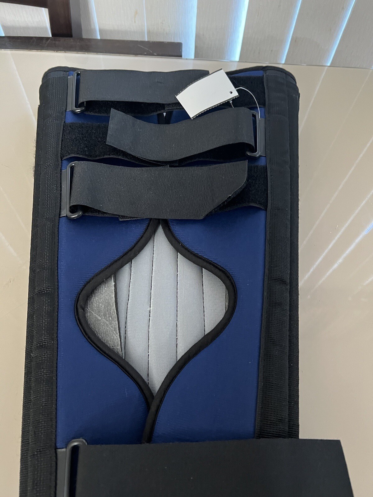 KNEE/LEG – SUPPORT/BRACE DJO Medium WITH ADJUSTABLE STRAPS