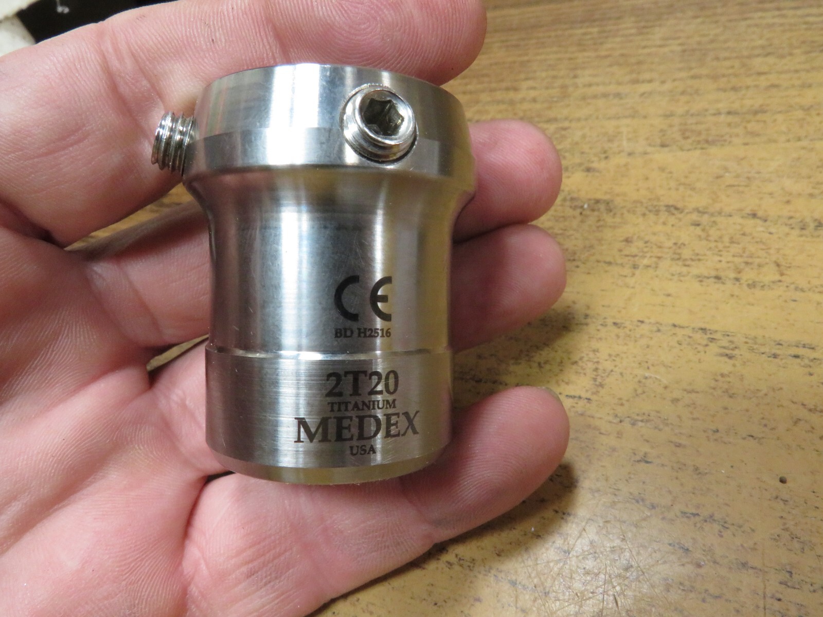 MEDEX 2T20 PROSTHETICS TITANIUM TUBE CLAMP COUPLING ADAPTER