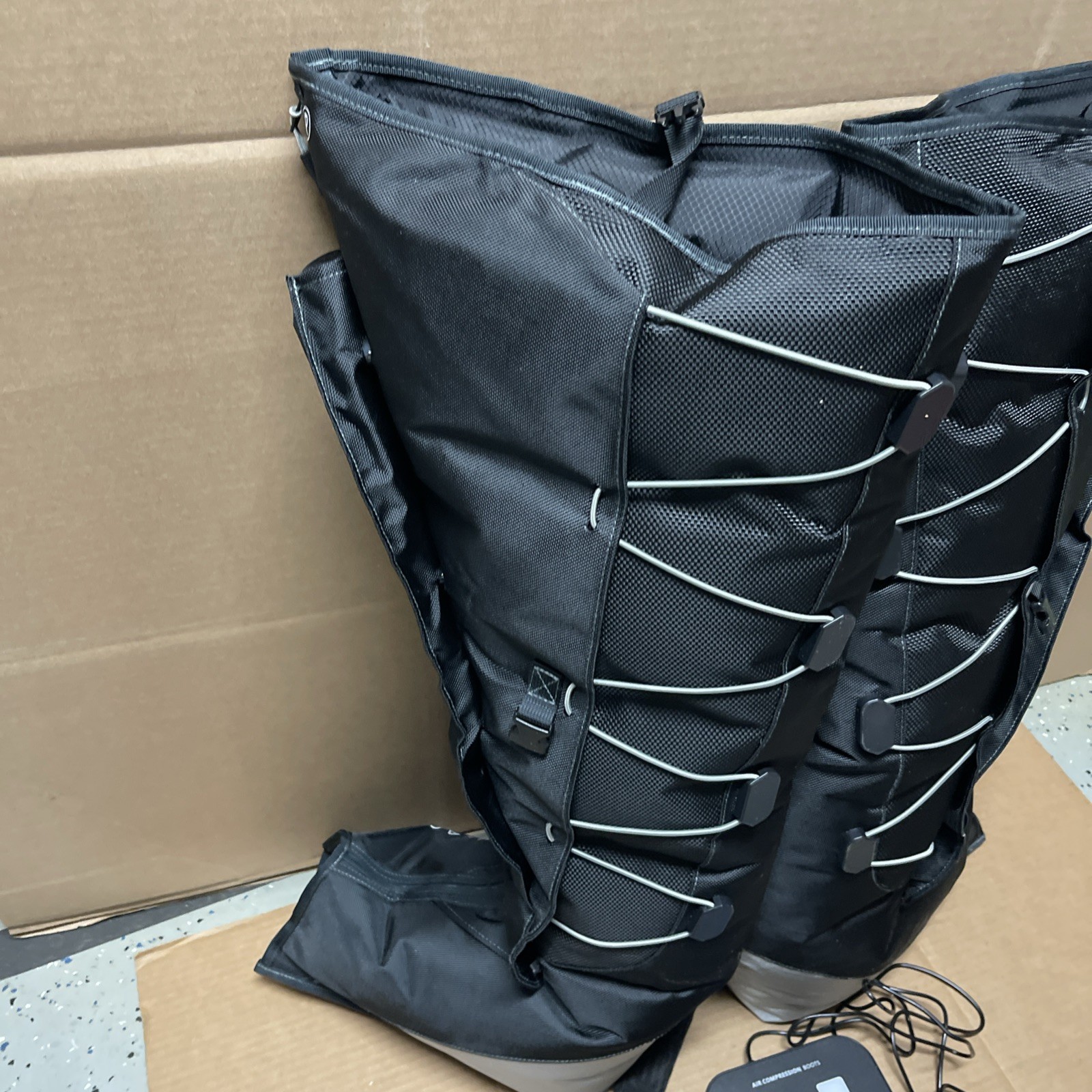 Sharper Image Small Medium Targeted Air Compression Boots 5 Levels 25″ – 31″
