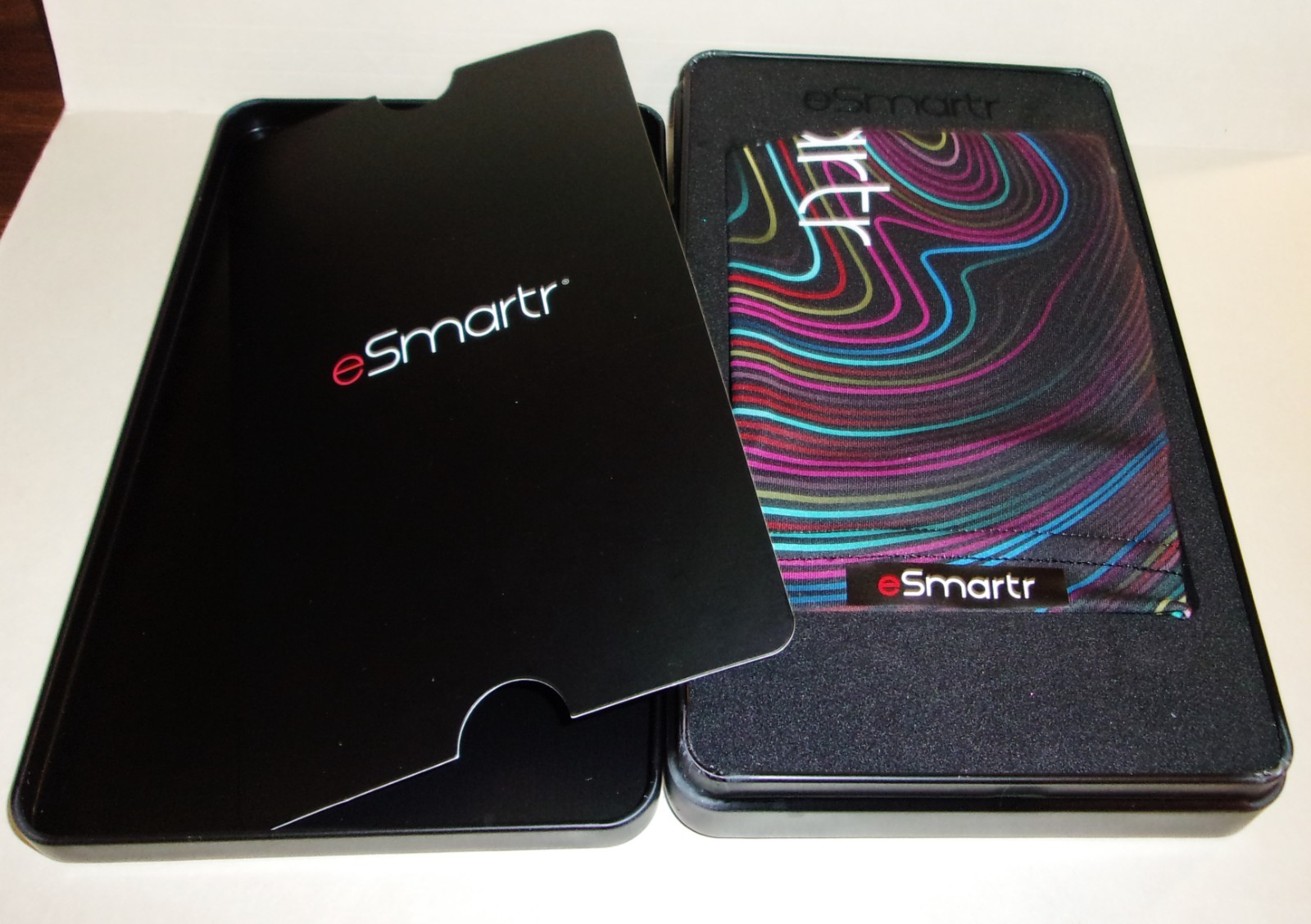 eSmartr Forearm Compression Sleeve Sports/Gaming /Tatoo Cover – BLACK SWIRL -L