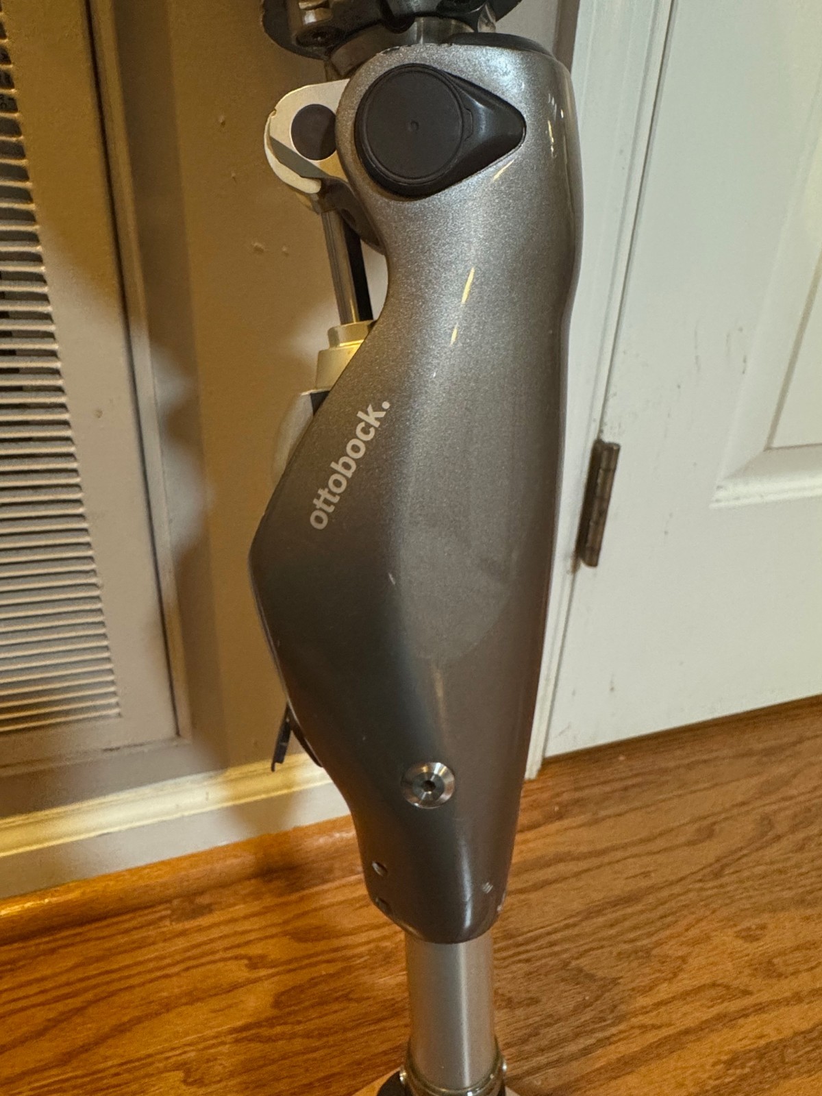 Ottobock C-Leg 3C98-3 Microprocessor Prosthetic Knee 2017 SN 4704a Above Knee