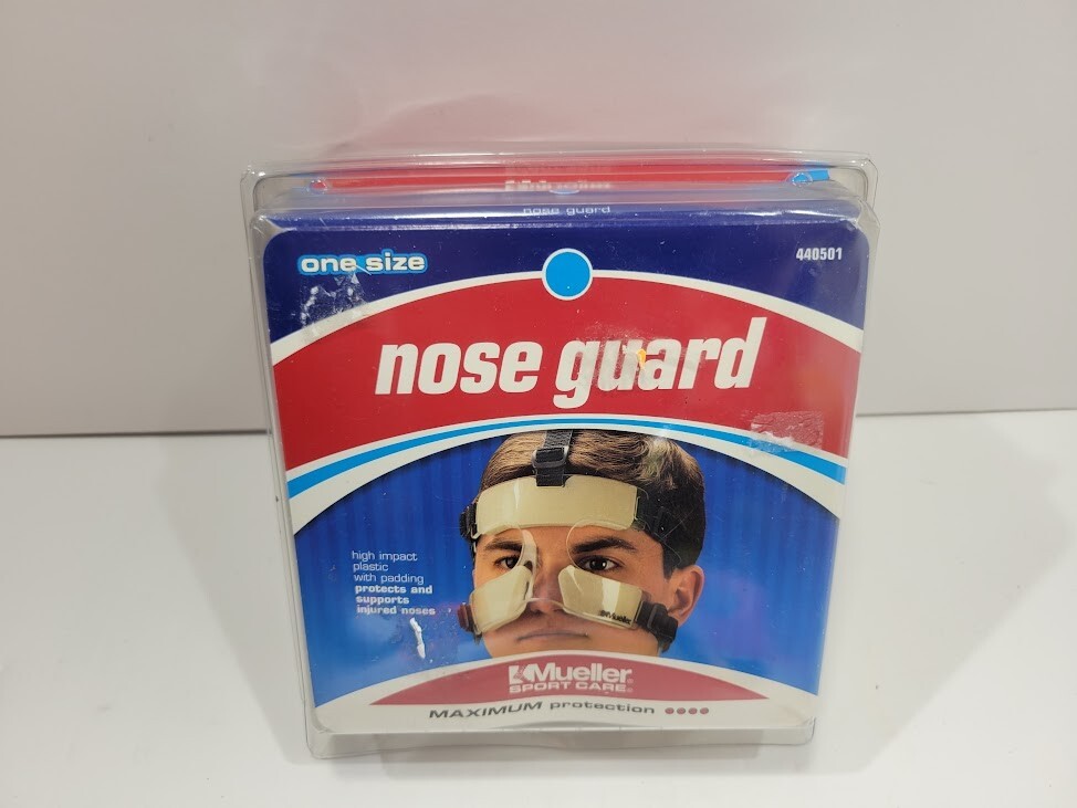 Mueller Adjustable Nose Guard, Maximum Support Level 440501
