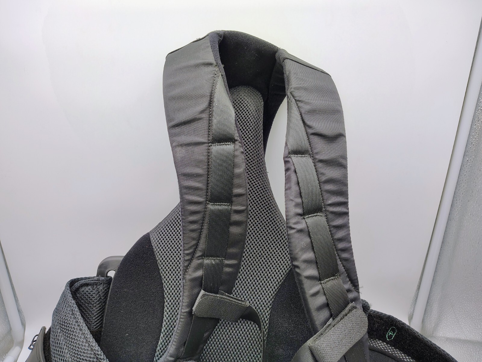 Horizon By Aspen Adjustable strap Back Brace w/Shoulder Straps