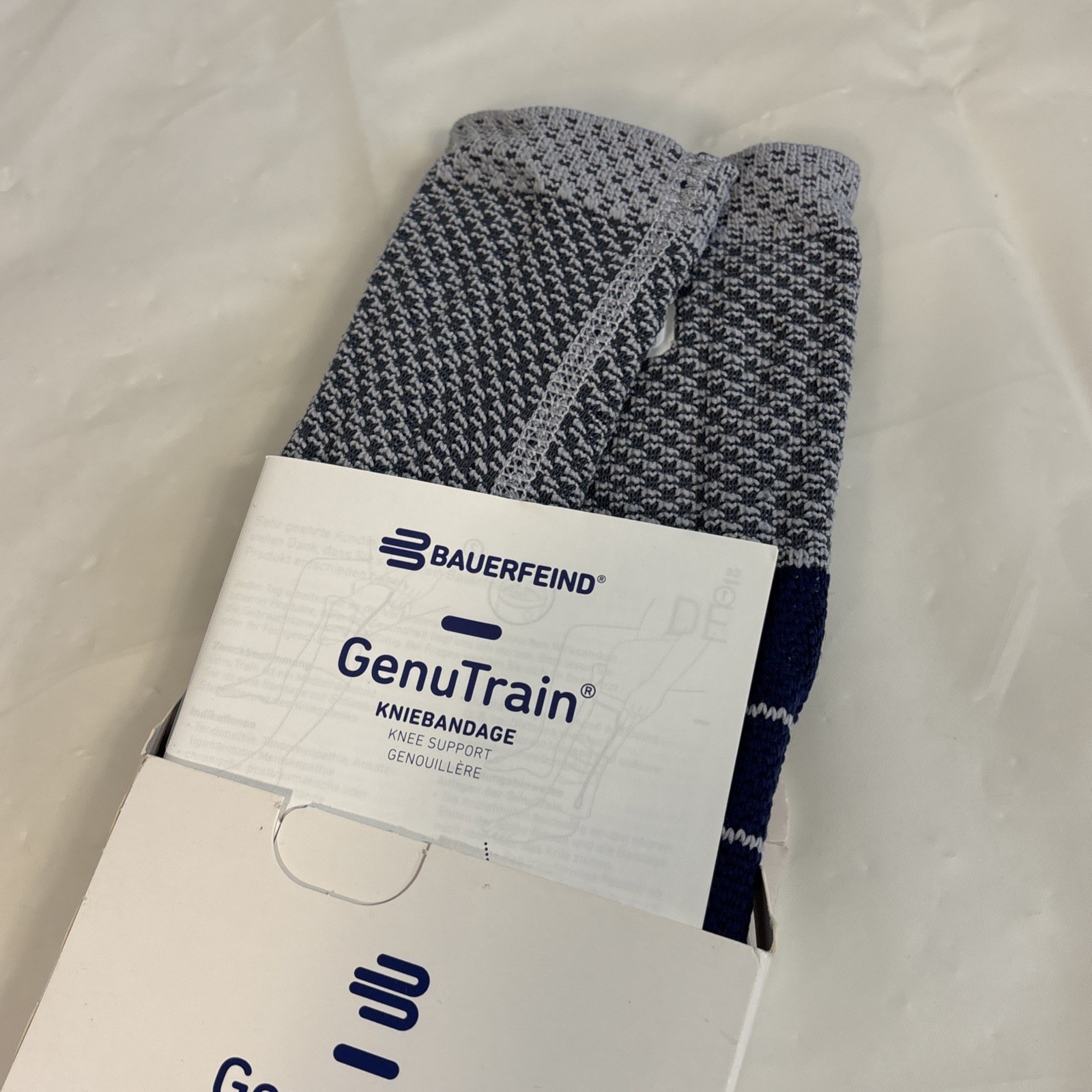 Bauerfeind GenuTrain Knee Support Brace Size 7 Color Titan Reduce Pain Stability