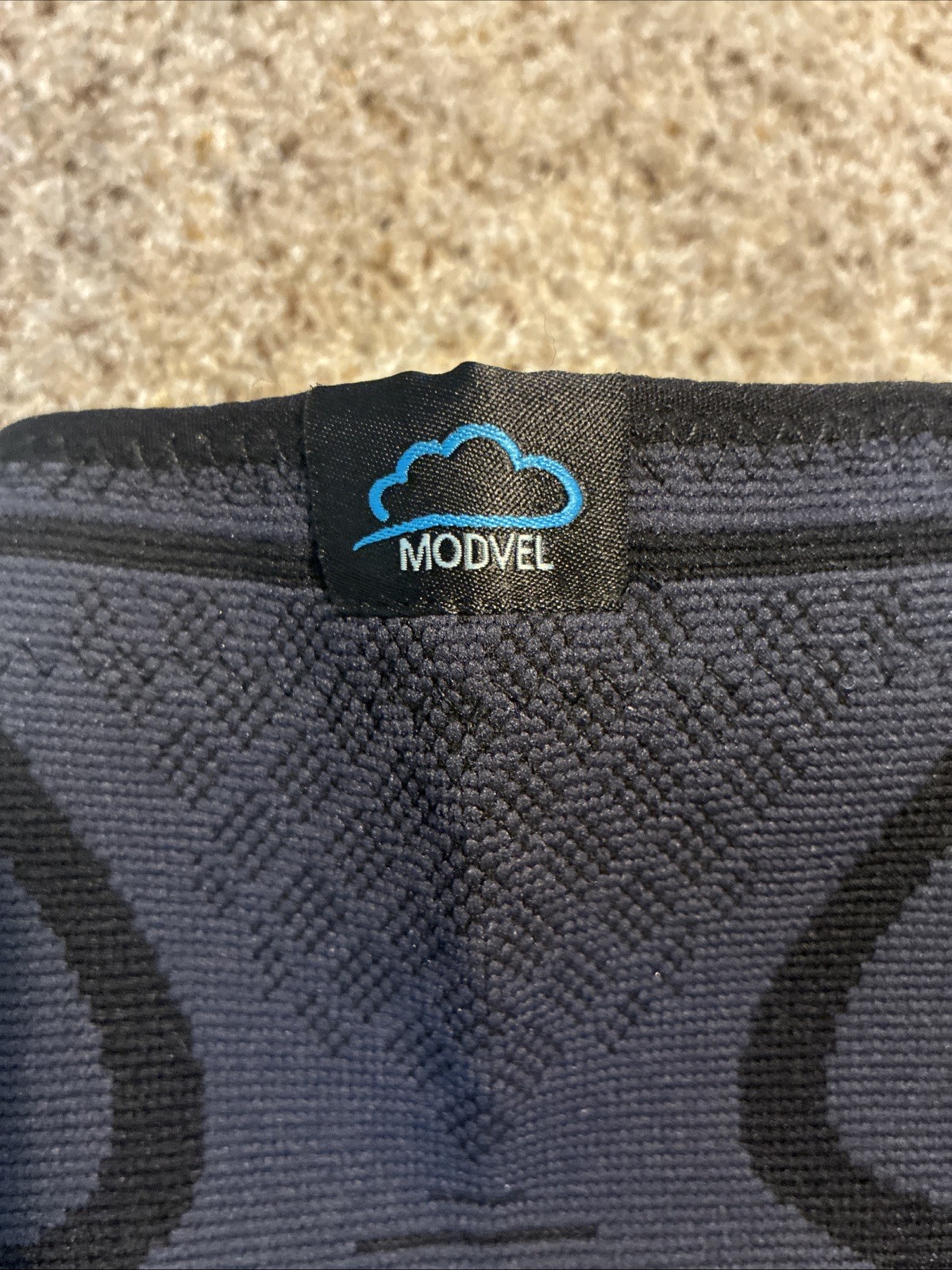 Modvel Knee Compression Sleeve Medium Black Knee Brace Support