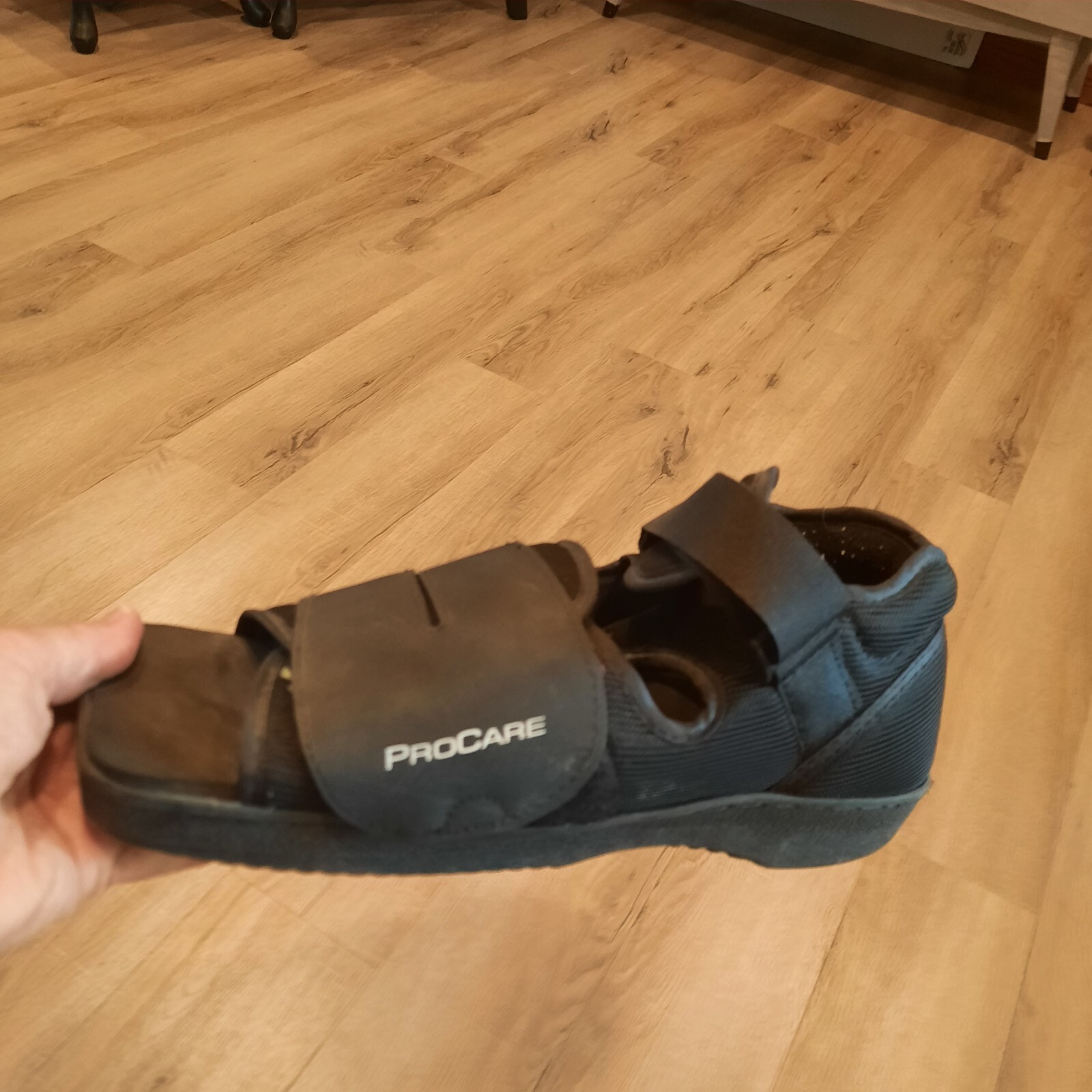 ProCare Post Op Shoe Squared Toe Men’s 8-9 Women’s Sz 10-11 Adjustable Hook Loop