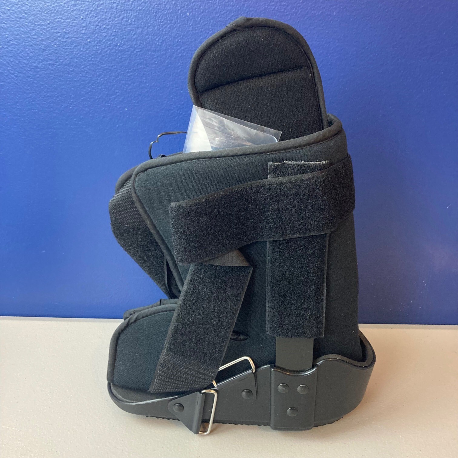 Medibot Short Pneumatic Walker Fracture Boot, Fits Left or Right, Size Small