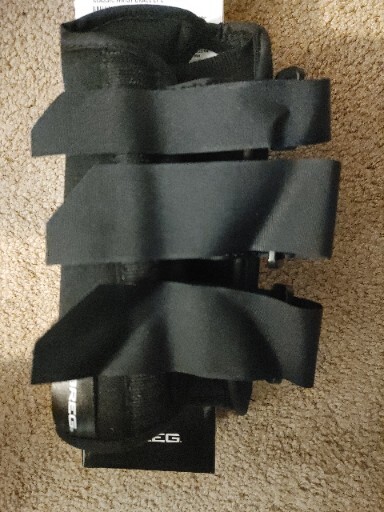 Breg Wrist Lacer Large,RT. WRIST BRACE.New In Box 100637-140