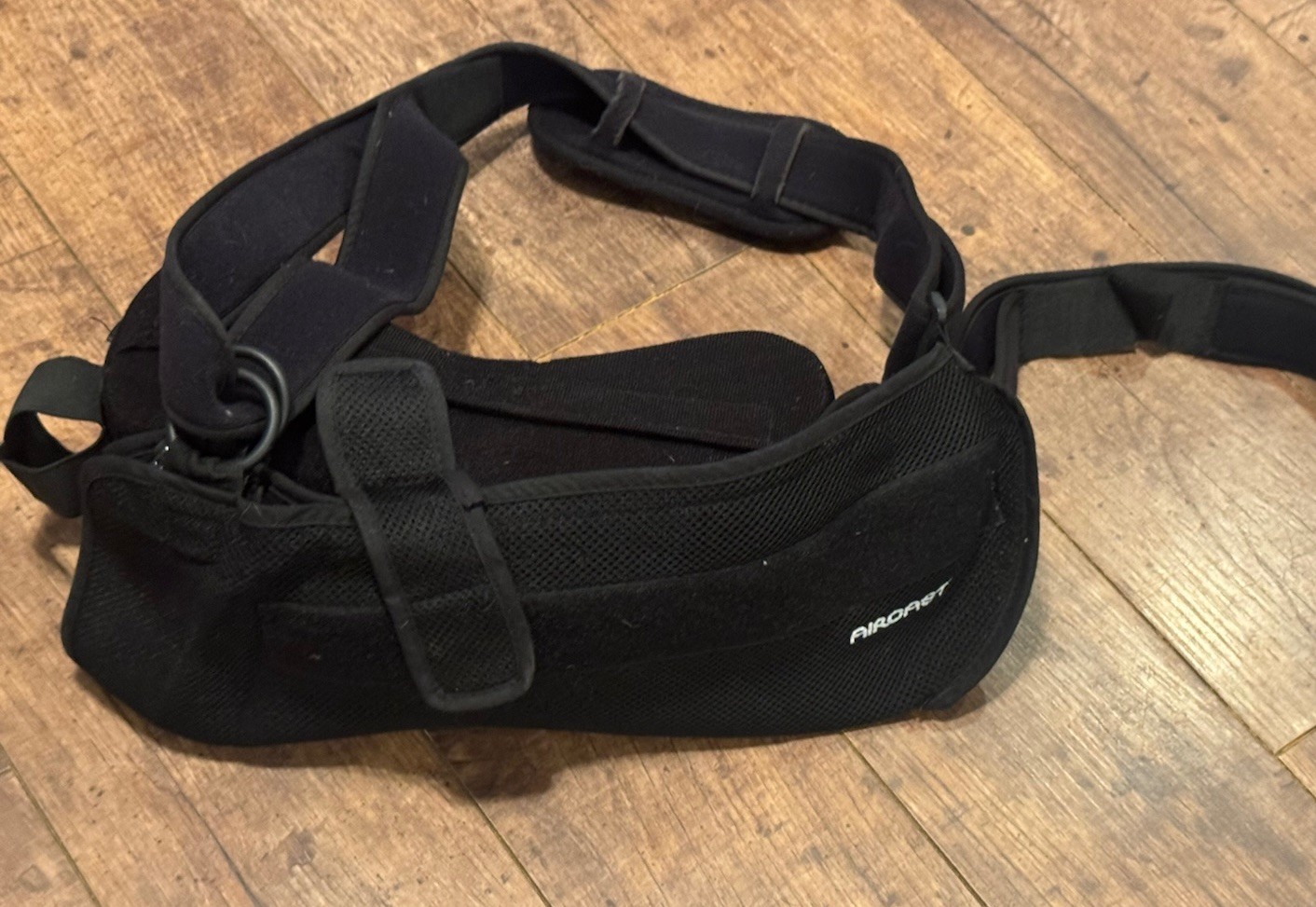 Aircast Quick Fit shoulder immobilizer sling in black Universal