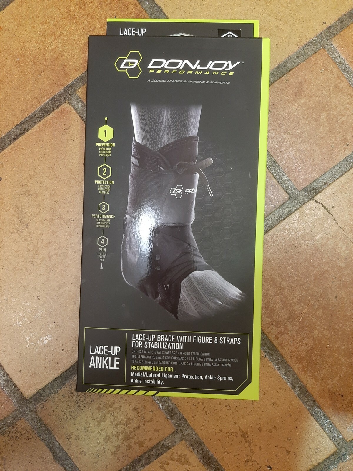 NEW DonJoy Performance Size M Lace-Up Ankle Brace Black Medium