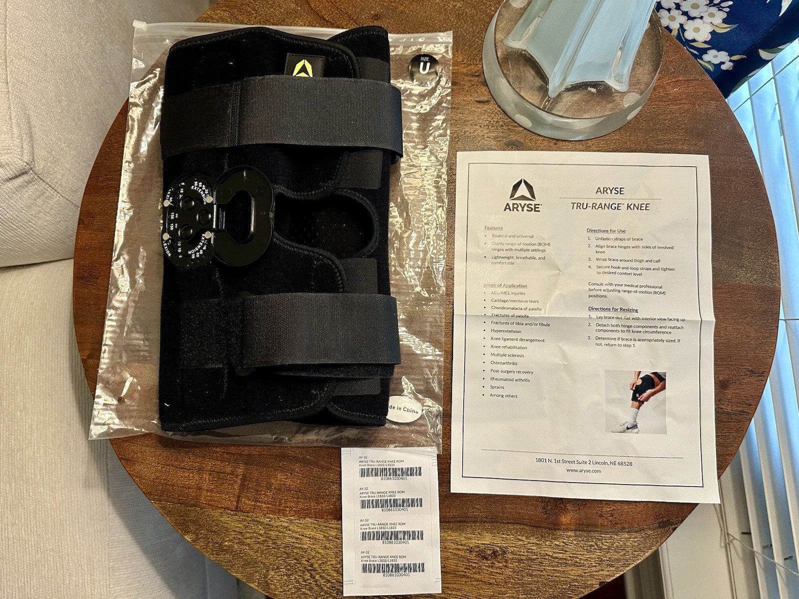 ARYSE Tru-Range Knee Brace Universal Black NEW ROM Hinged AY-32/33 L1833