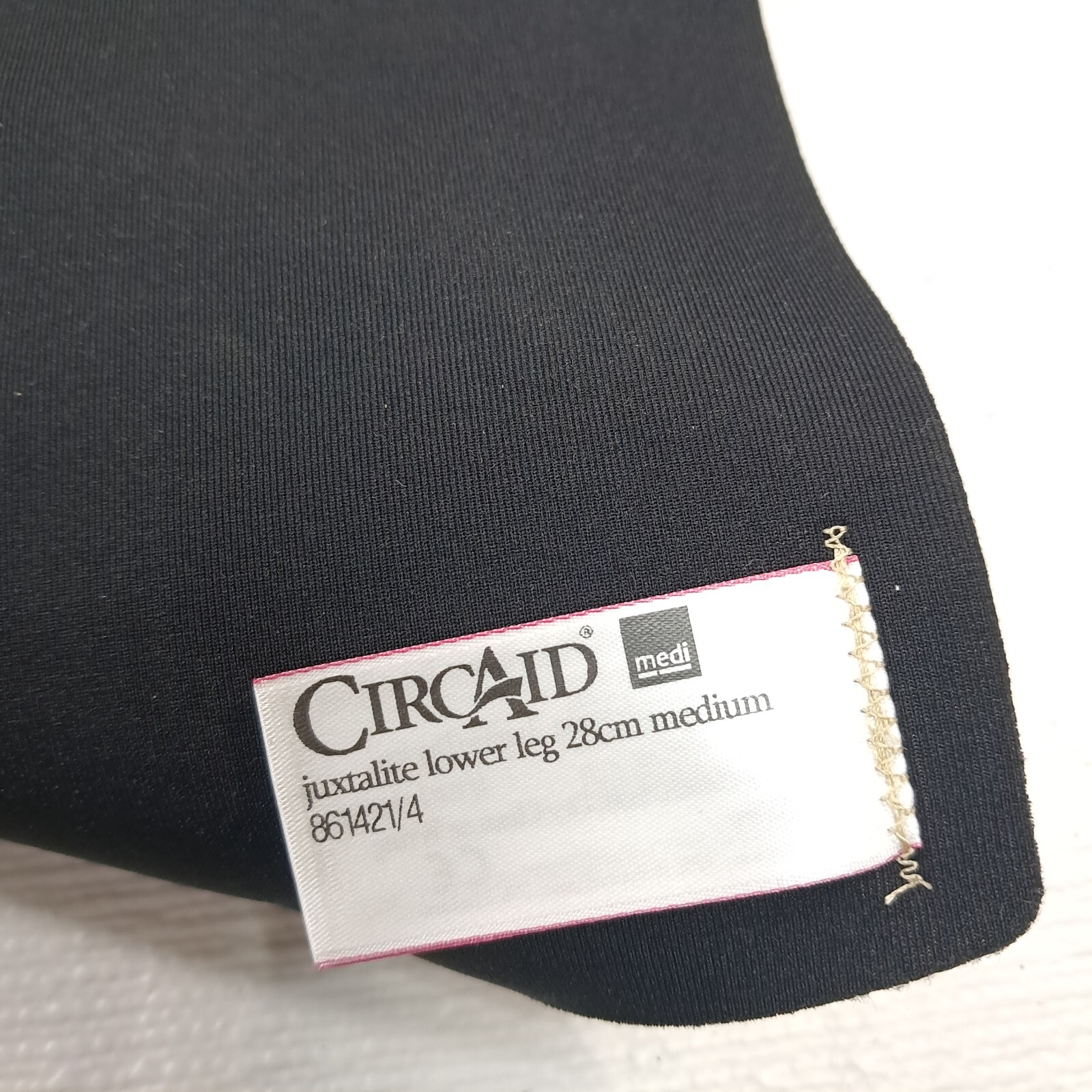 Medi Circaid Juxtalite 28cm Medium Lower Leg Inelastic Compression sleeve