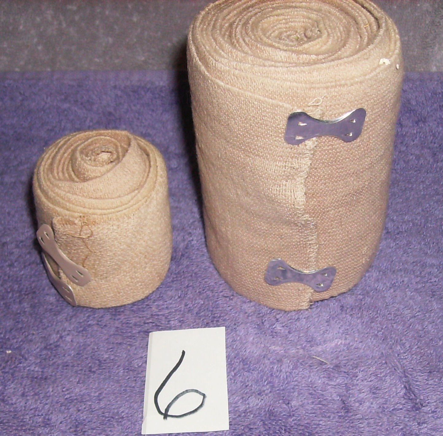 BEIGE ELASTIC BANDAGE WRAP SUPPORT 2 ROLLS 4″ & 2″ EACH WITH 2 CLIPS BY DEPUY #6